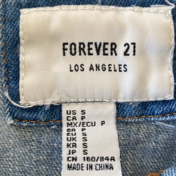 !Very cute Denim jacket! - Picture 2 of 2